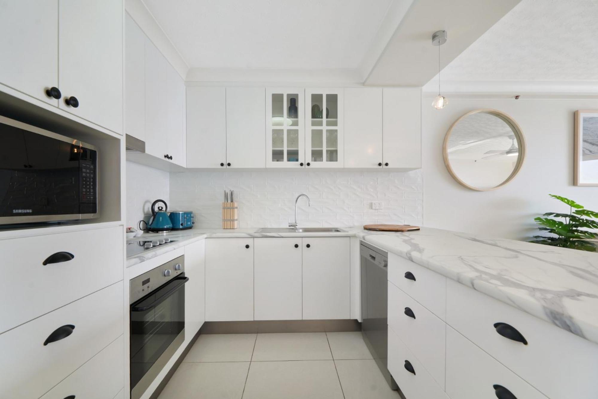 2-bedroom With Impeccable Ocean Views Apartment *